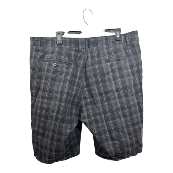 Gotcha Shorts Mens Size 38 Gray Plaid 100% Cotton Golf Hiking Pockets - Picture 9 of 10